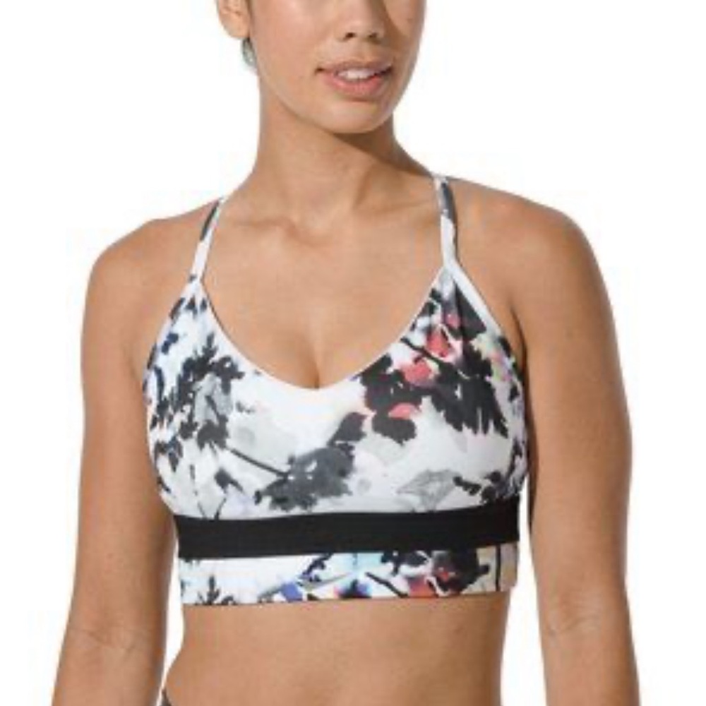 Nike Racerback Criss Cross Sports Bra in Black & White Florals / X large
